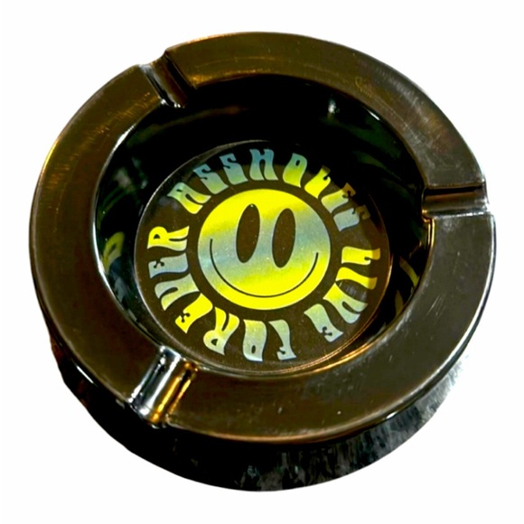 ALF A**holes Live Forever Smiley Black Plastic Ashtray NWT, Great Gift! 😃😃😃 - Picture 1 of 1